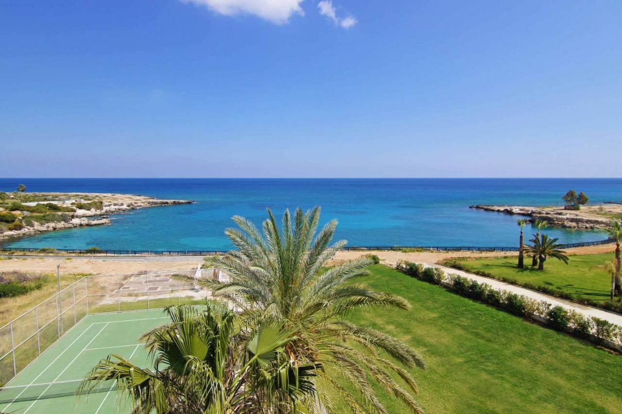 Meryl - Coralli Beachfront Apartment Protaras Luaran gambar