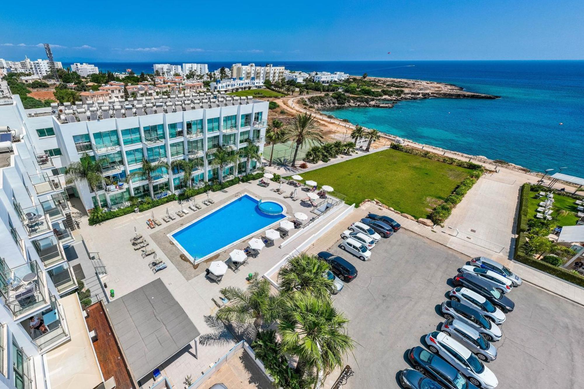 Meryl - Coralli Beachfront Apartment Protaras Luaran gambar