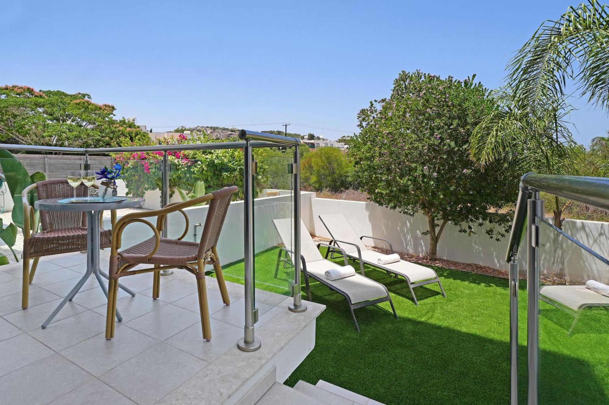 Meryl - Coralli Beachfront Apartment Protaras Luaran gambar